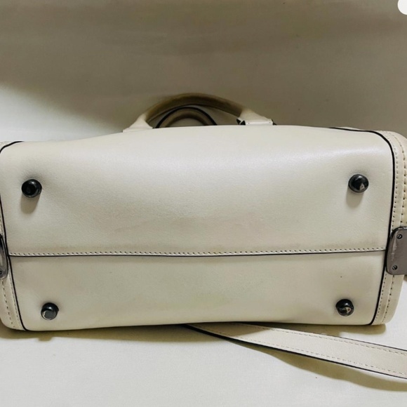 Coach Swagger with Tea Rose Leather Purse - Picture 7 of 14